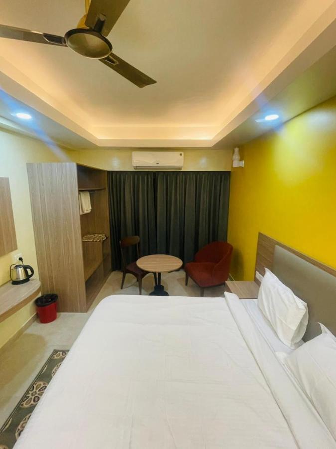 Royal Beach International Puri Exterior foto