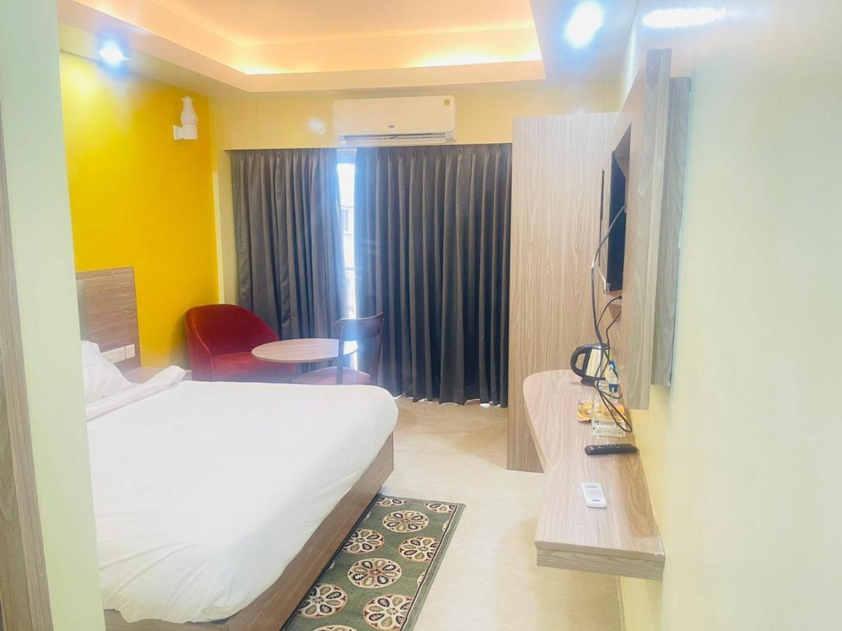 Royal Beach International Puri Exterior foto