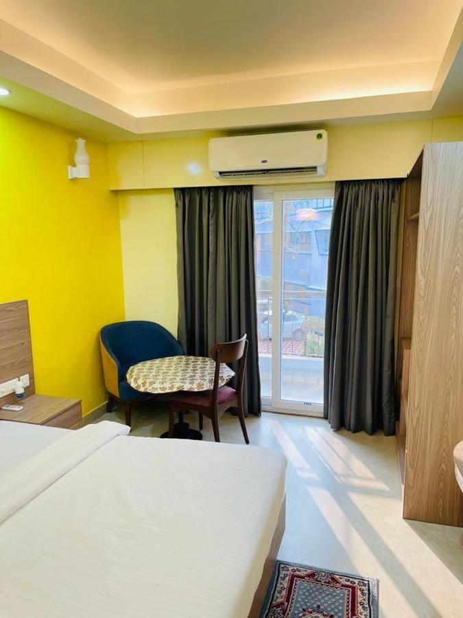 Royal Beach International Puri Exterior foto